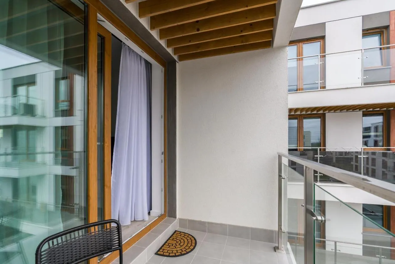 Premium Apartments Poznan Airport by Renters
